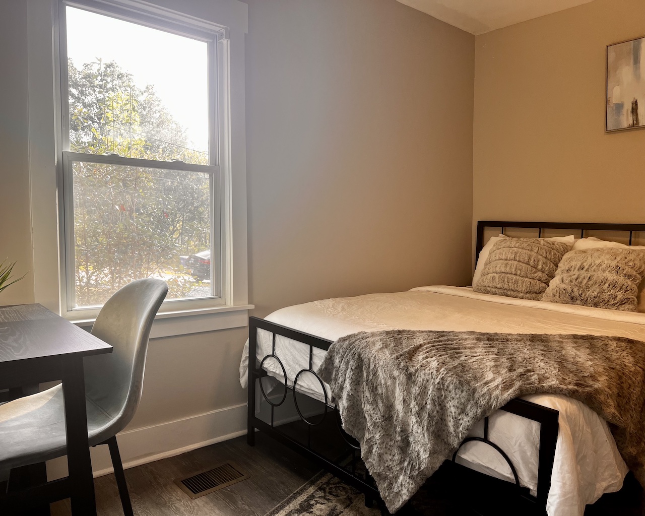 Co-Living Rooms