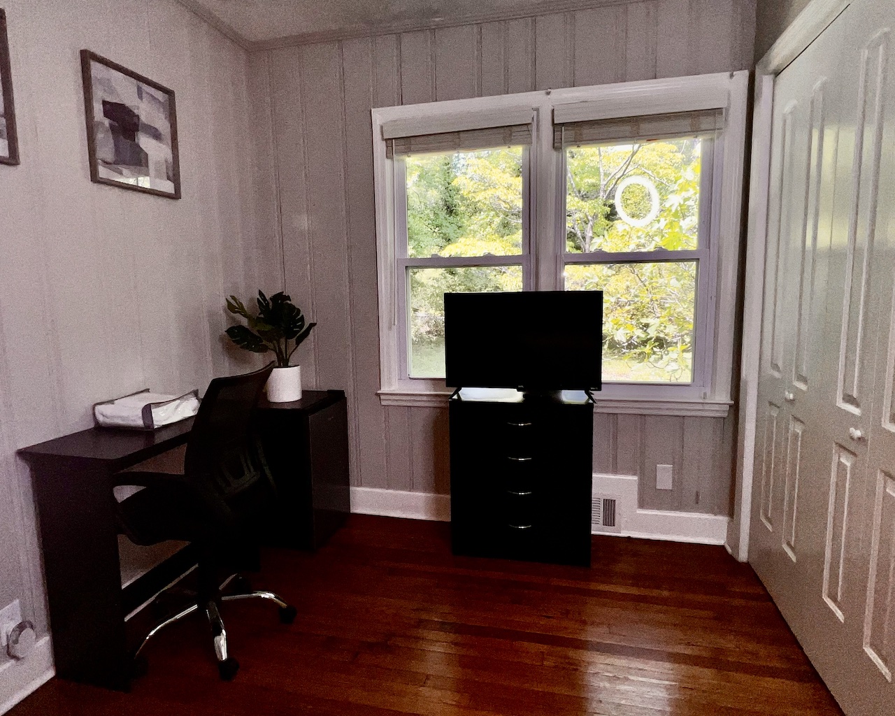Co-Living Rooms